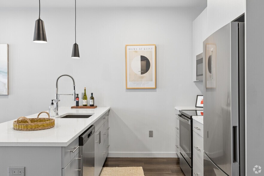 10 Monroe St, Norwalk, CT à louer - Photo intérieure - Image 3 de 30