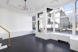 Plus de détails pour 138 Spring St, Newport, RI - Commerce de détail à vendre
