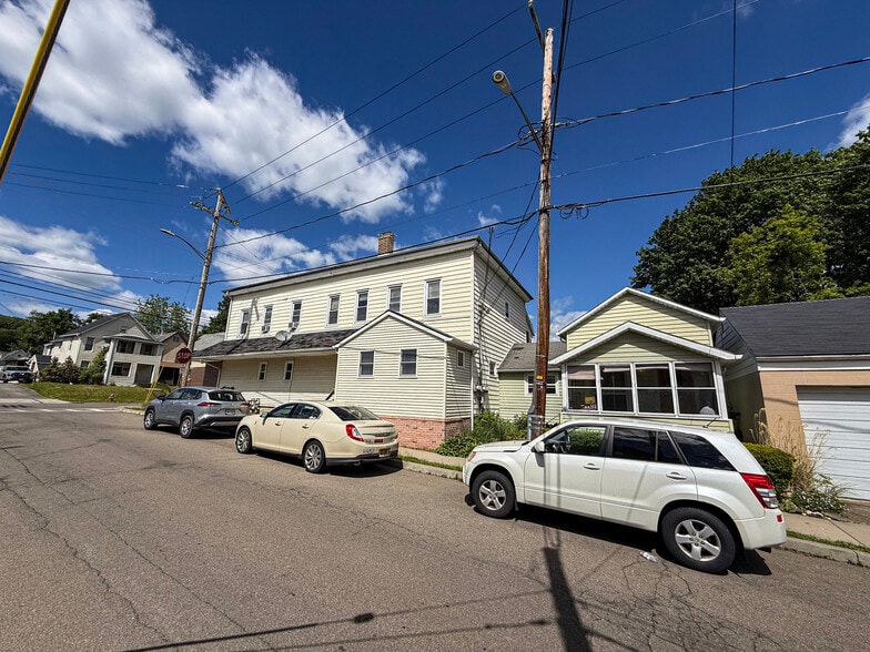 288 Robinson St, Binghamton, NY à vendre - Photo du bâtiment - Image 3 de 33