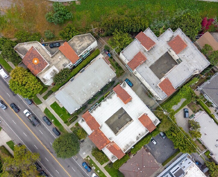 2627 S Sepulveda Blvd, Los Angeles, CA à vendre - Photo du bâtiment - Image 3 de 5