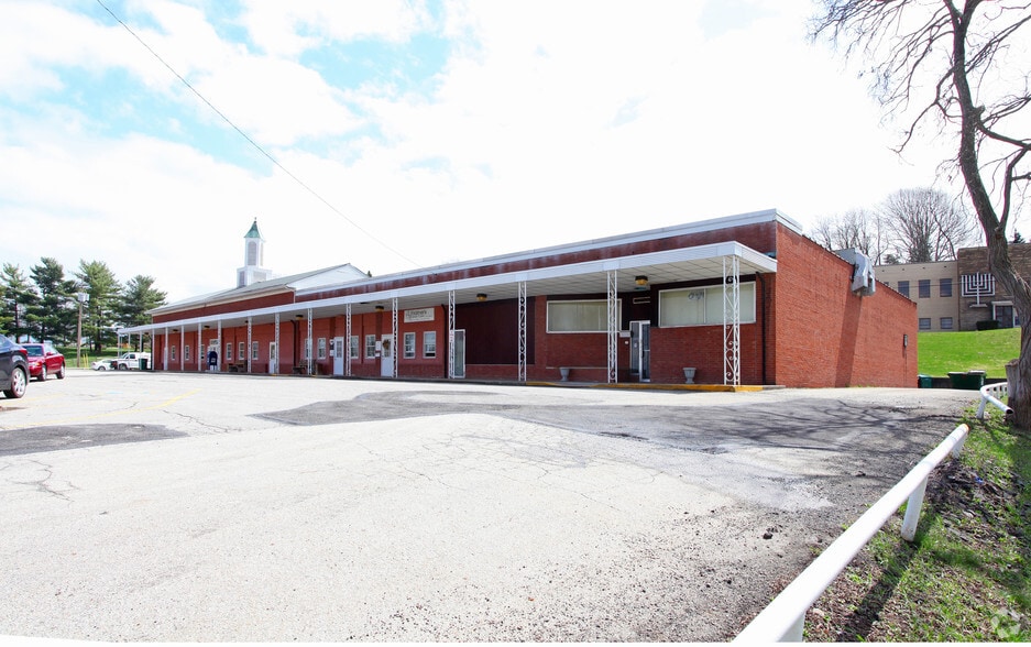 1295-1299 Grand Blvd, Monessen, PA à louer - Photo du bâtiment - Image 3 de 4