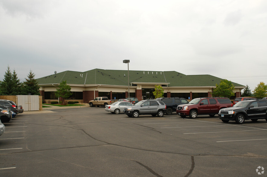 11800 NE Aberdeen St, Blaine, MN for lease - Building Photo - Image 3 of 3