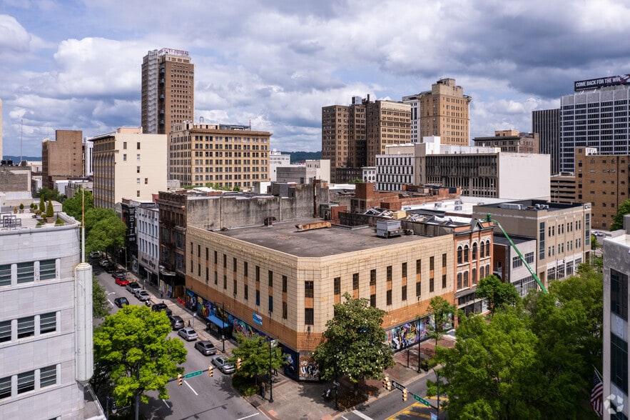 1901 3rd Ave N, Birmingham, AL for sale - Building Photo - Image 3 of 8