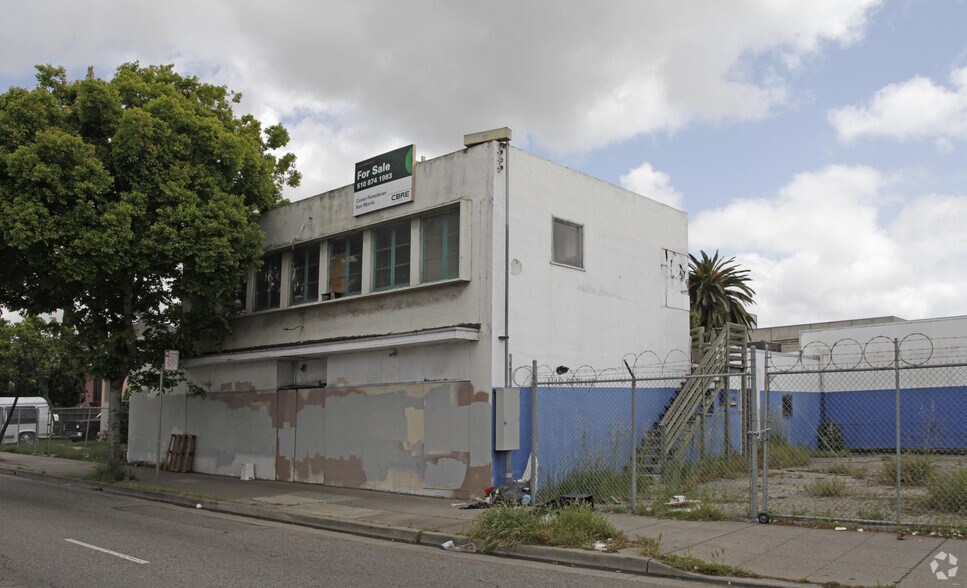 1110 98th Ave, Oakland, CA à vendre - Photo du bâtiment - Image 3 de 6