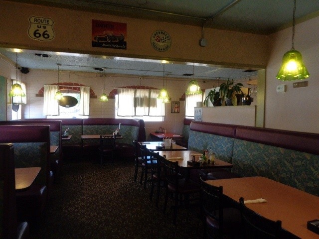 1387 US Highway 395 N, Gardnerville, NV for sale - Interior Photo - Image 3 of 18