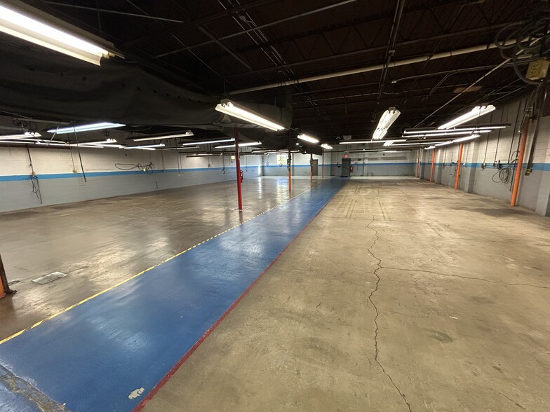 600 N Irwin St, Dayton, OH for lease - Interior Photo - Image 2 of 11