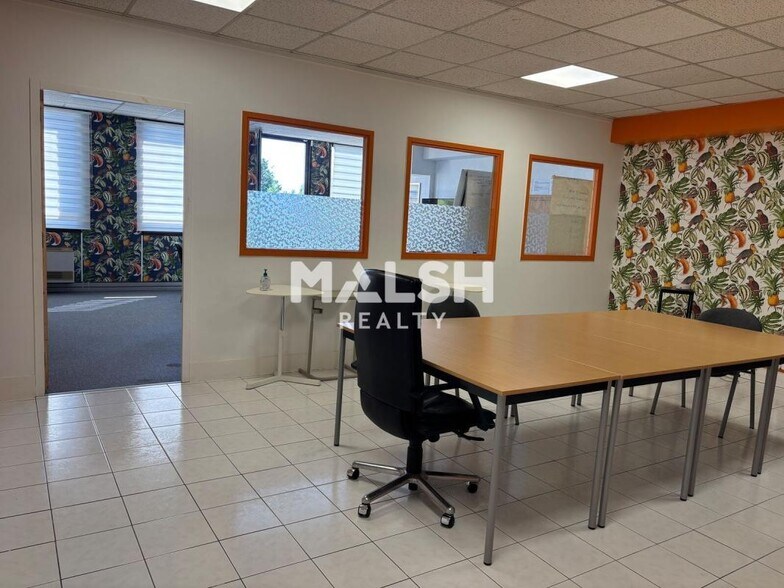 Office in Champagne Au Mont D Or for sale - Interior Photo - Image 3 of 12