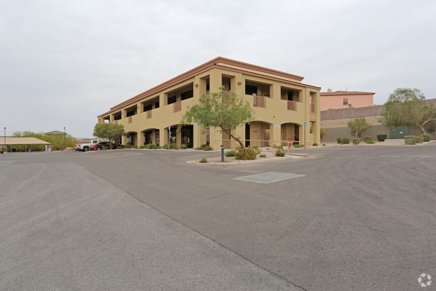 1434 E Lake Mead Pky, Henderson, NV à louer - Photo du bâtiment - Image 2 de 9