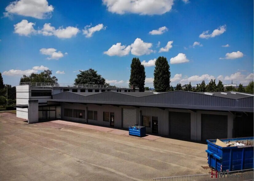 Bureau dans Sotteville-lès-Rouen à louer - Photo du bâtiment - Image 2 de 28