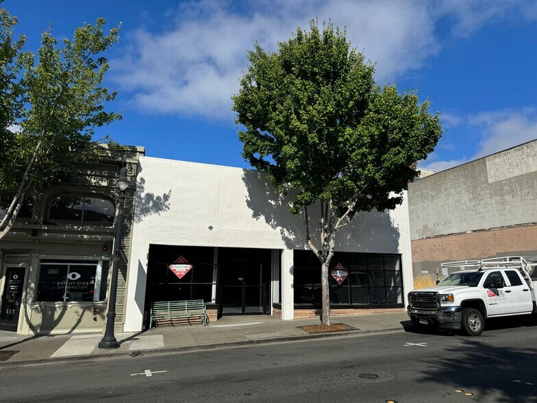 159 Petaluma Blvd, Petaluma, CA for lease - Building Photo - Image 1 of 8