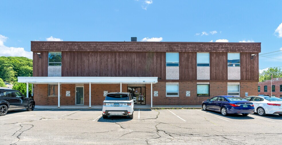 30 Mill St, Unionville, CT à louer - Photo du bâtiment - Image 3 de 12