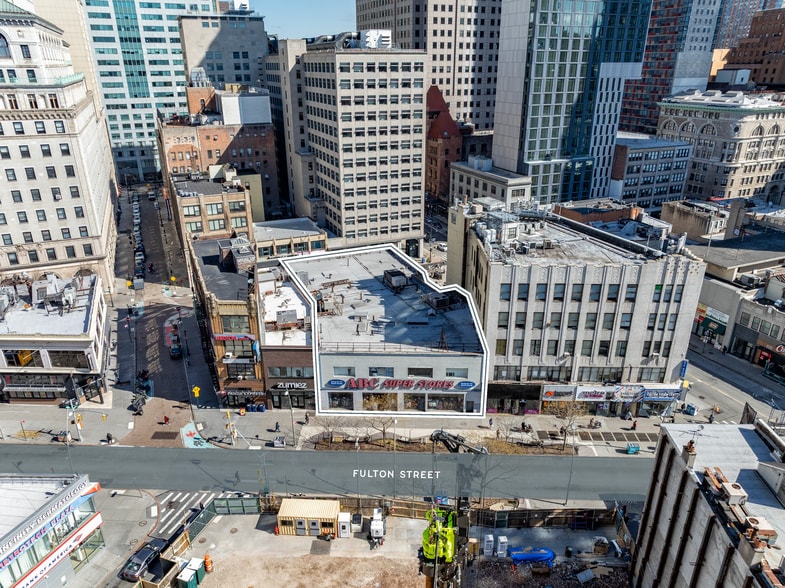 427 Fulton St, Brooklyn, NY for sale - Building Photo - Image 3 of 4