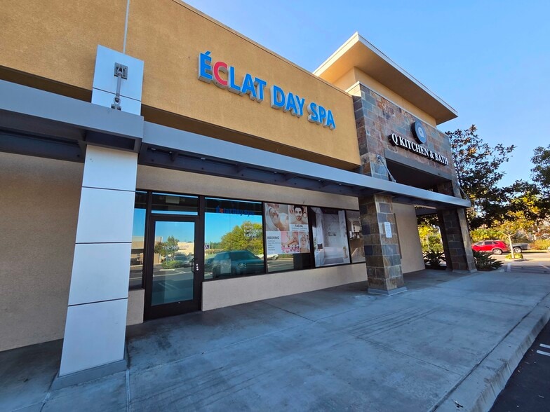 3135 Harbor Blvd, Costa Mesa, CA for lease - Building Photo - Image 1 of 5