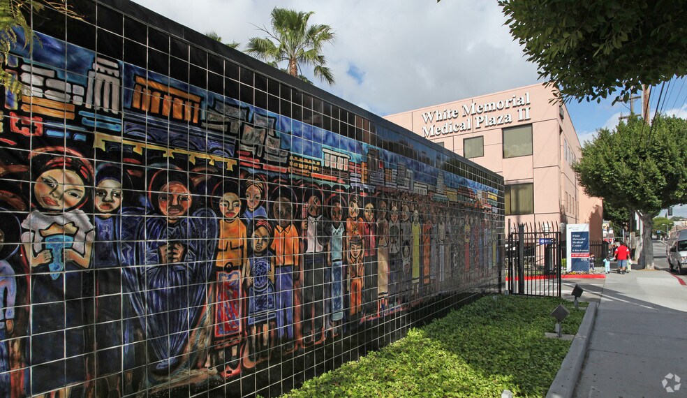 1700 E Cesar E Chavez Ave, Los Angeles, CA for lease - Building Photo - Image 3 of 6