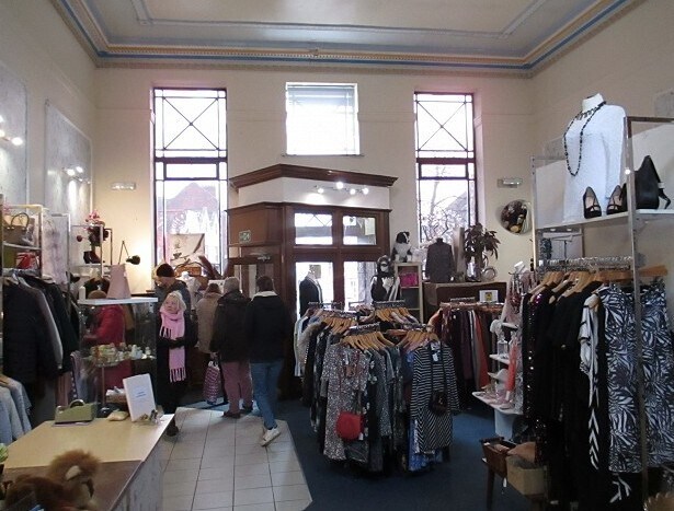 36 Market Pl, Knaresborough for sale - Interior Photo - Image 2 of 5