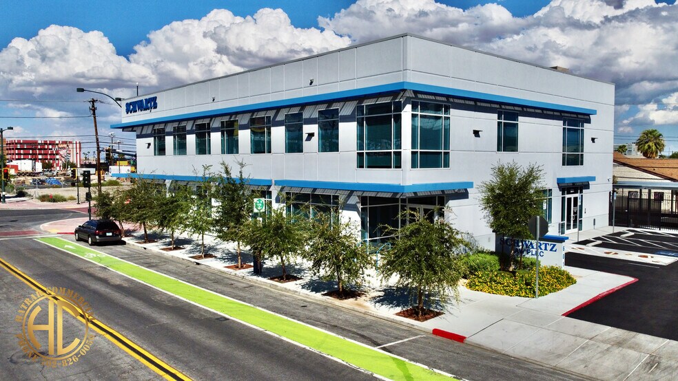 601 E Bridger Ave, Las Vegas, NV à louer - Photo du bâtiment - Image 3 de 34