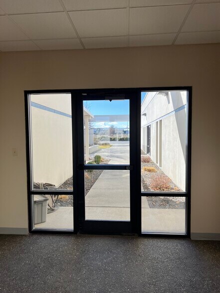 415 N Roosevelt St, Kennewick, WA à louer - Photo intérieure - Image 3 de 22