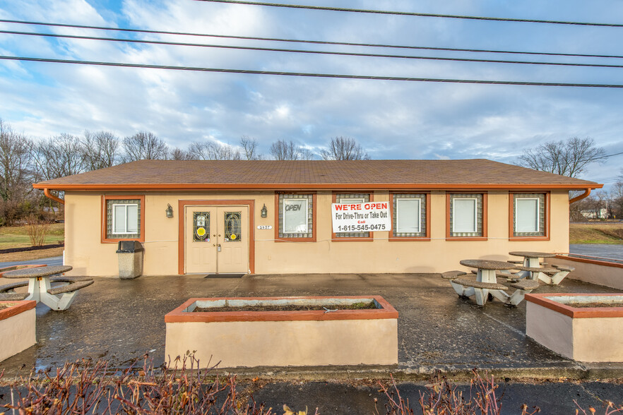 2437 Highway 41 S, Greenbrier, TN for sale - Building Photo - Image 1 of 1