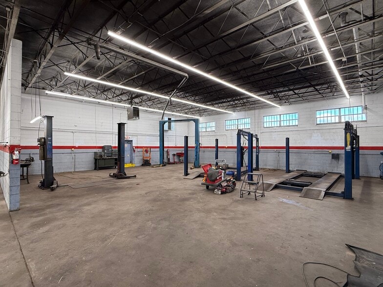 1590 5th St, Ewing, NJ for lease - Building Photo - Image 3 of 12