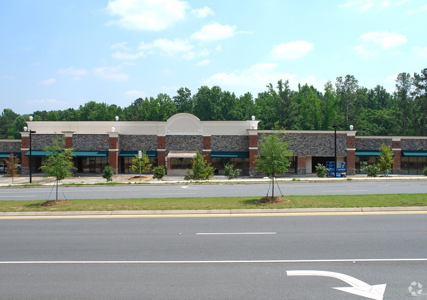 1910 Eagle Dr, Woodstock, GA for lease - Building Photo - Image 3 of 12