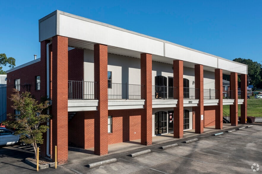 2012 Old Montgomery Hwy, Birmingham, AL for lease - Building Photo - Image 1 of 4