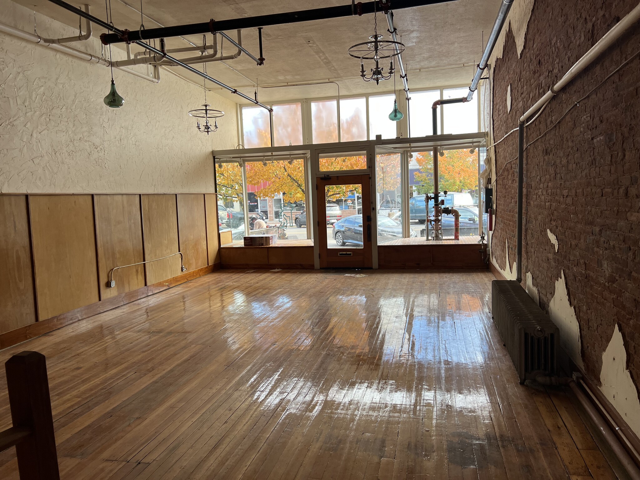 621-623 Main St, Canon City, CO for lease Interior Photo- Image 1 of 4