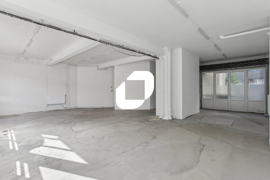 Retail in Issy-les-Moulineaux for sale - Interior Photo - Image 2 of 11