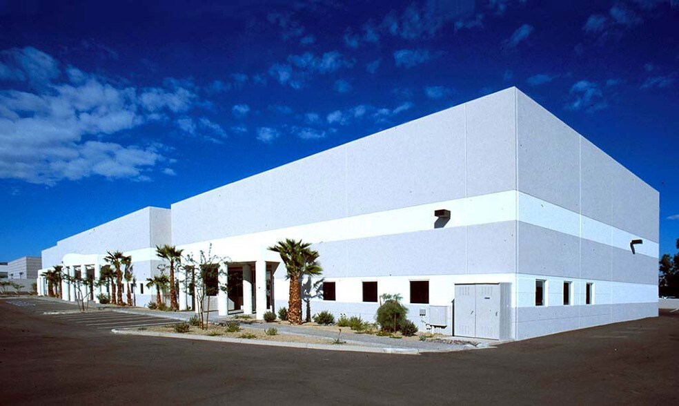 1522 W Todd Dr, Tempe, AZ à louer - Photo du bâtiment - Image 2 de 3
