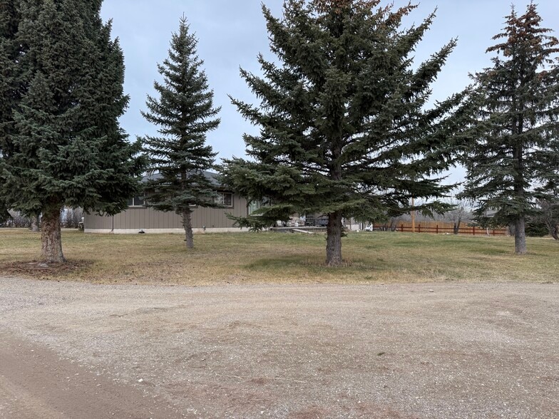 13011 Cottonwood Rd, Bozeman, MT for sale - Building Photo - Image 2 of 13