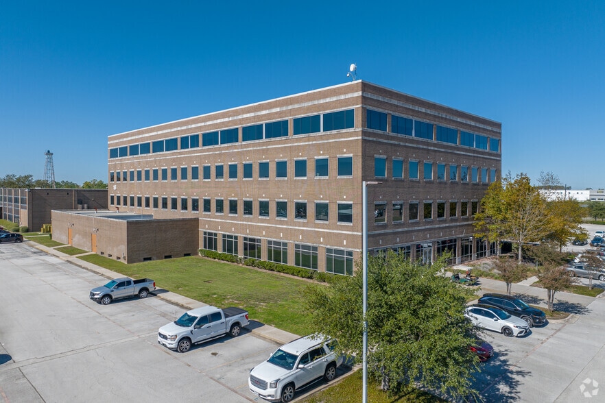 1310 Rankin Rd, Houston, TX for lease - Building Photo - Image 3 of 38