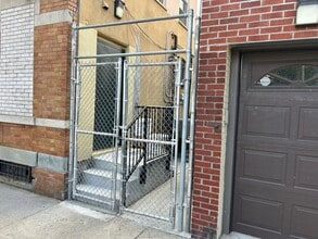 4602 30th Ave, Astoria, NY à louer Photo du bâtiment- Image 1 de 12