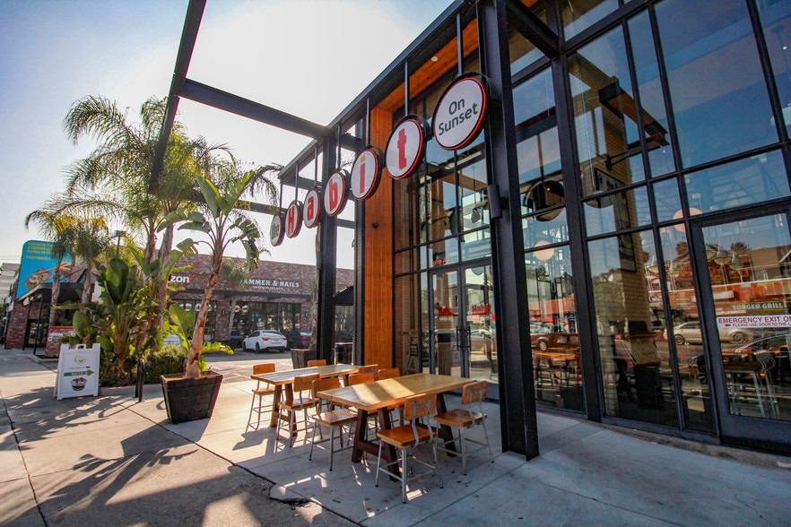 2110 W Sunset Blvd, Los Angeles, CA for lease - Building Photo - Image 1 of 7