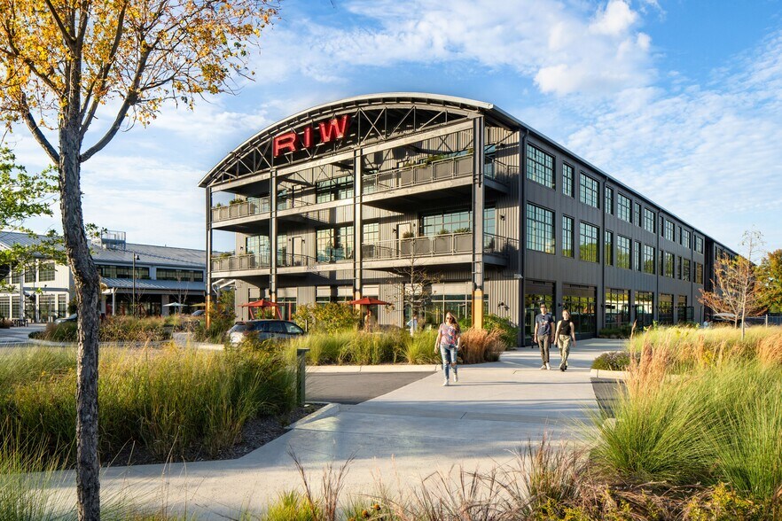 2200 Atlantic Ave, Raleigh, NC for lease - Building Photo - Image 1 of 18