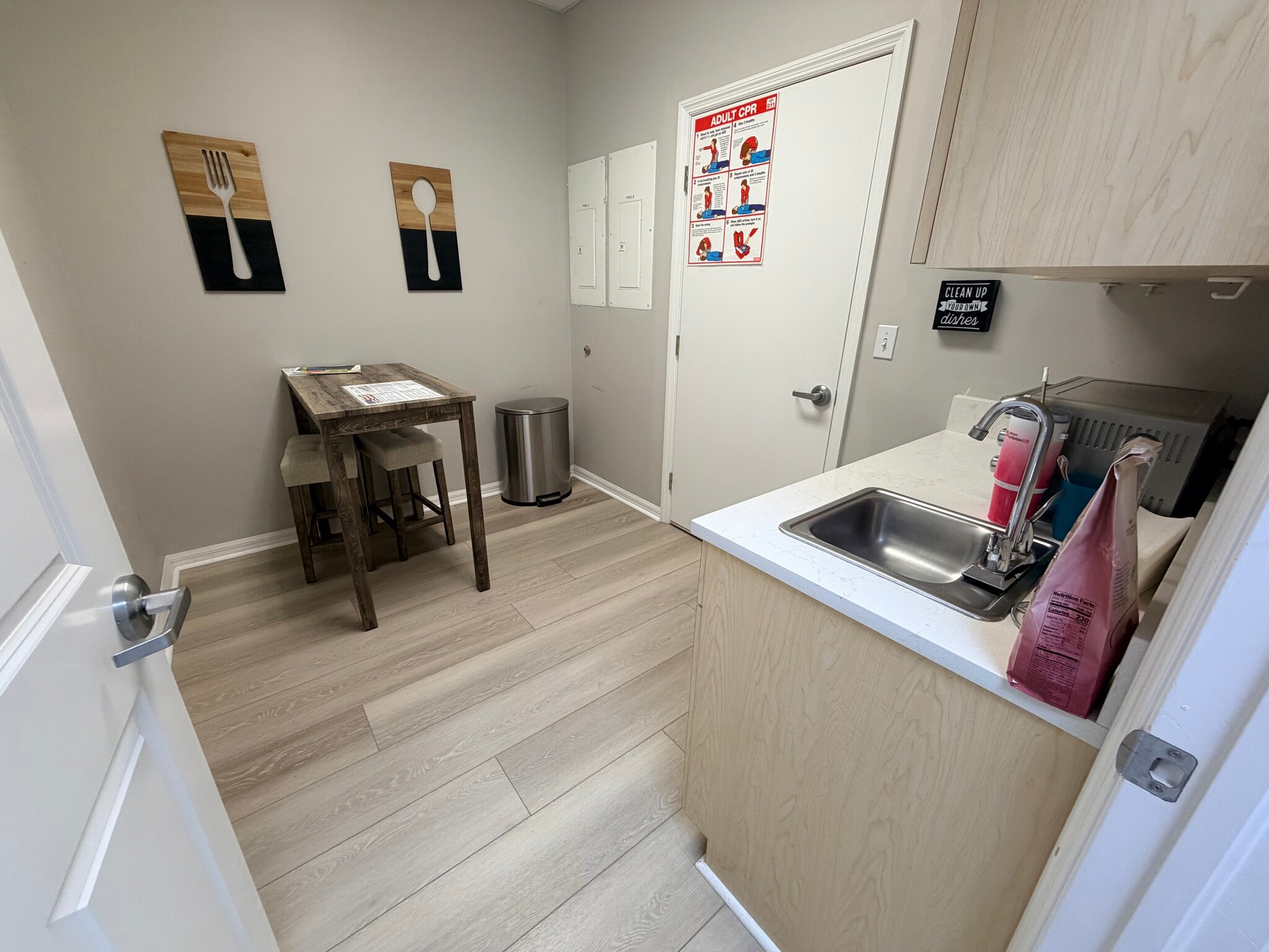 3447 Pine Ridge Rd, Naples, FL for sale Interior Photo- Image 1 of 6