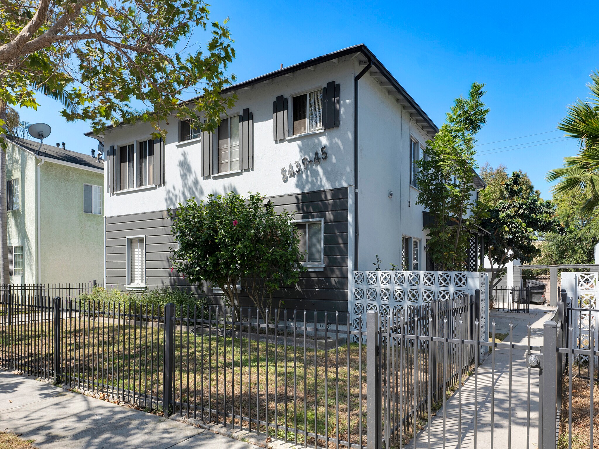 5439 Kinston Ave, Culver City, CA à vendre Photo du bâtiment- Image 1 de 17