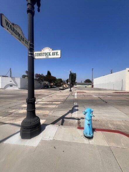 Comstock Avenue, Whittier, CA à vendre - Photo du bâtiment - Image 3 de 6