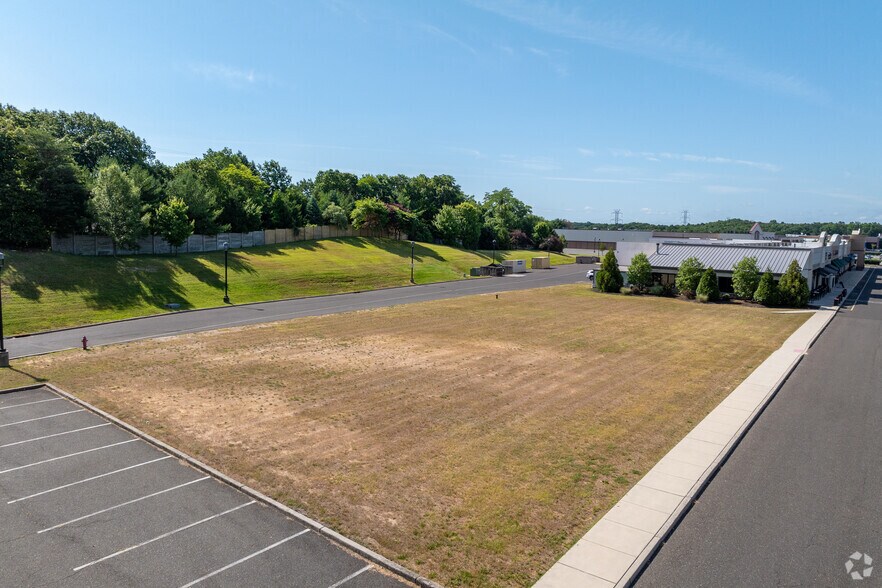 160 Route 73, Voorhees, NJ à vendre - Photo du bâtiment - Image 3 de 12