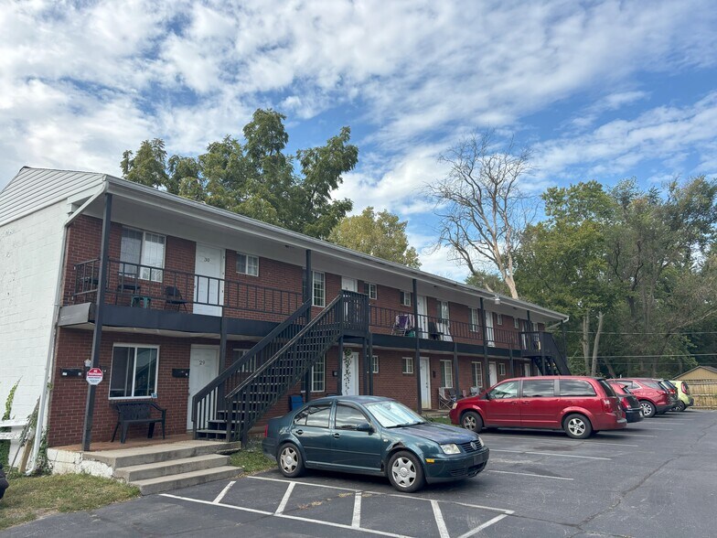 5125 W 10th St, Indianapolis, IN à vendre - Photo du bâtiment - Image 3 de 18