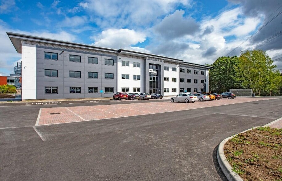 4300 Parkway, Fareham à louer - Photo du bâtiment - Image 1 de 1