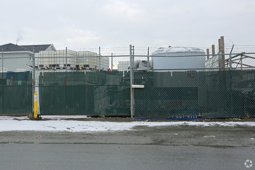 12662 112A Ave, Surrey, BC à vendre - Photo du bâtiment - Image 3 de 3