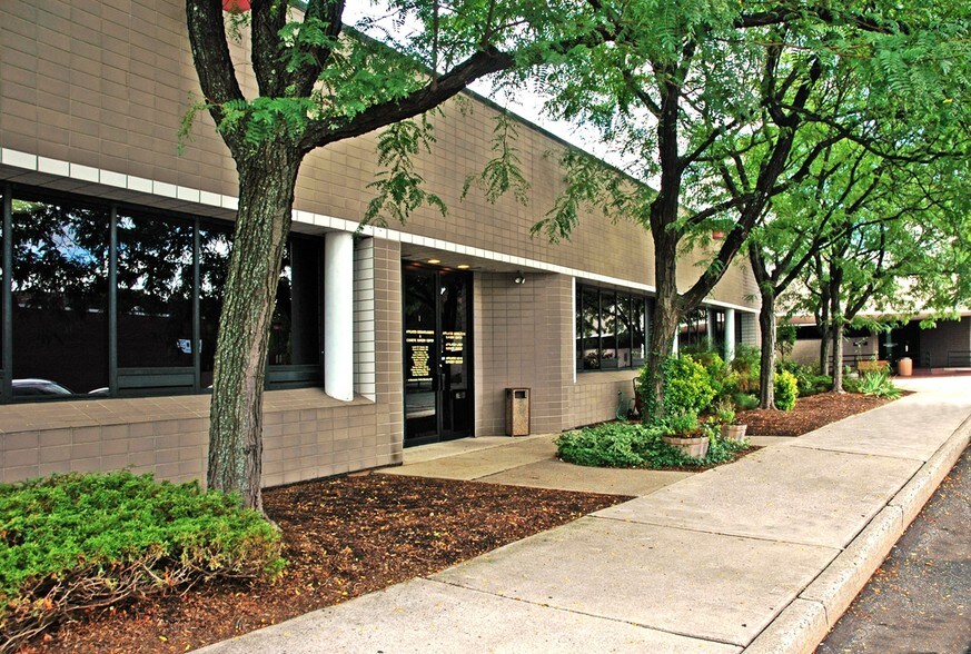 182 South St, Morristown, NJ à louer - Photo du bâtiment - Image 2 de 4