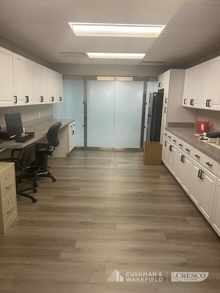 25200 Chagrin Blvd, Beachwood, OH à louer - Photo du bâtiment - Image 2 de 11
