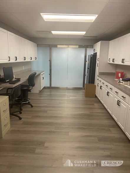 25200 Chagrin Blvd, Beachwood, OH à louer - Photo du bâtiment - Image 2 de 12