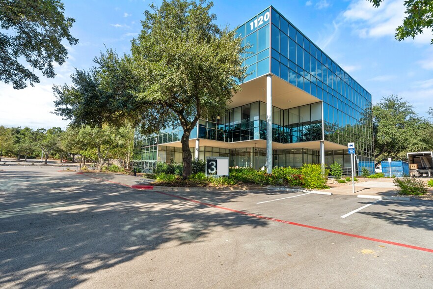 1120 Capital Of Texas Hwy S, Austin, TX à louer - Photo du bâtiment - Image 2 de 12
