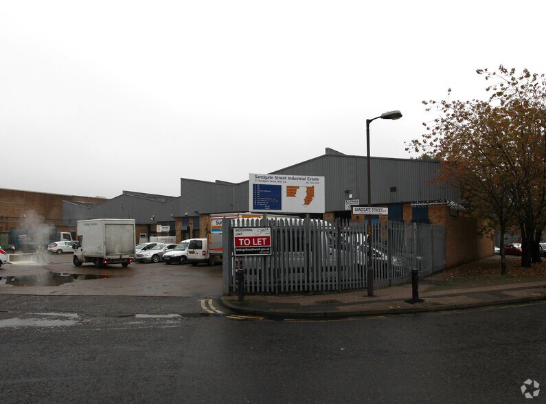 57 Sandgate St, Londres à vendre - Photo du bâtiment - Image 3 de 3