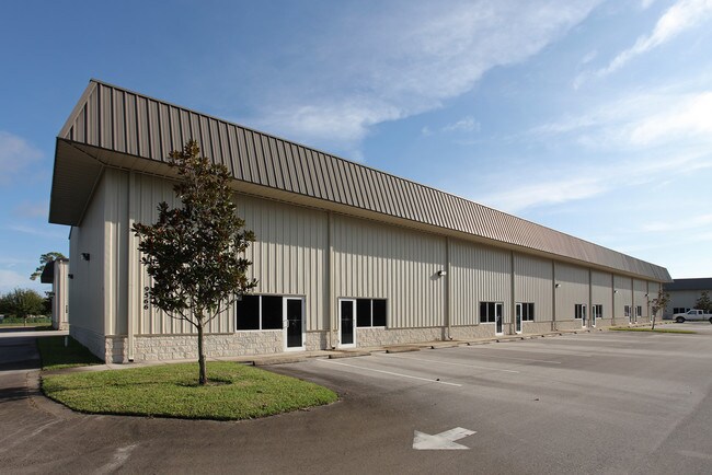 Plus de détails pour 6566 Gator Drive, Sebastian, FL - Industriel à louer