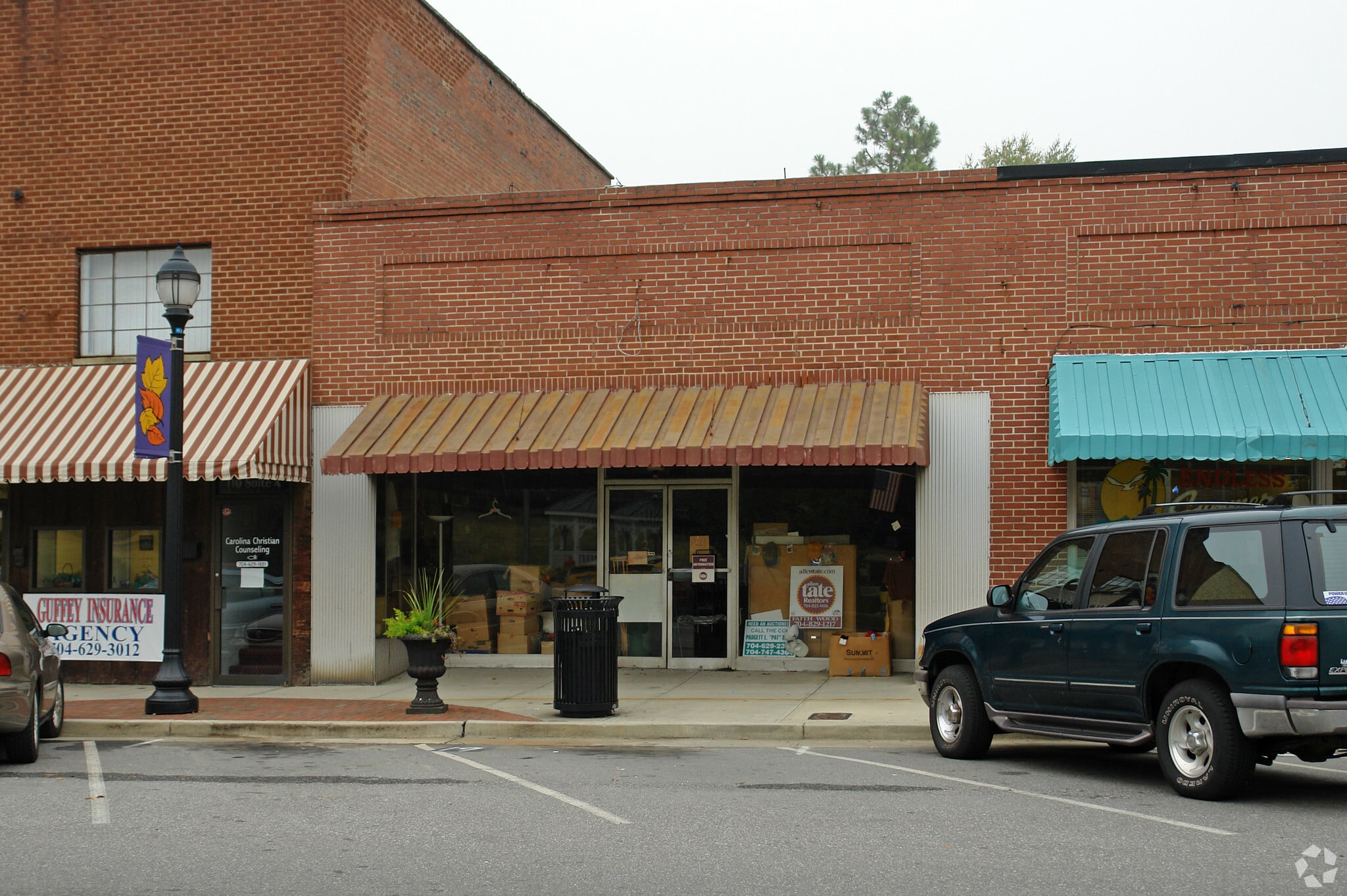 108 W Virginia Ave, Bessemer City, NC à louer Photo principale- Image 1 de 56