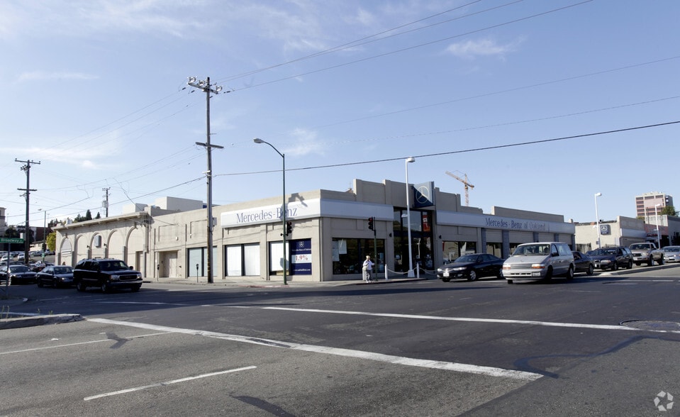 2901-2919 Broadway, Oakland, CA à vendre - Photo principale - Image 1 de 5