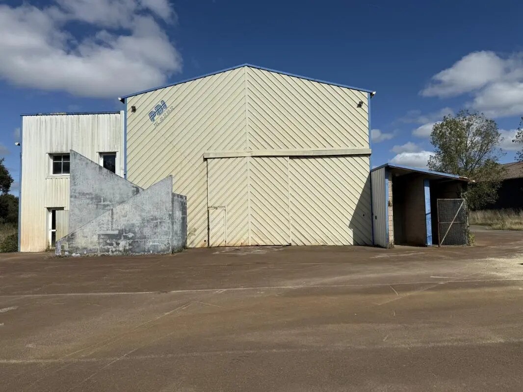 Flex dans Brains à louer Photo du bâtiment- Image 1 de 6