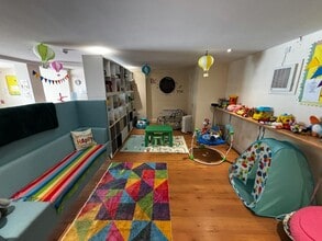 Toms Ln, Abbots Langley for lease Interior Photo- Image 1 of 3